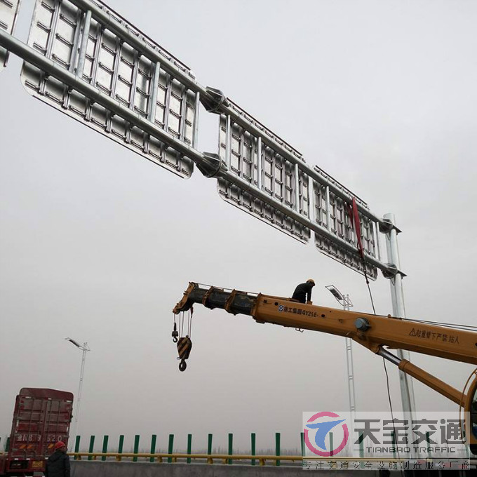 武汉高速公路标志杆厂家 指引着人们安全行驶